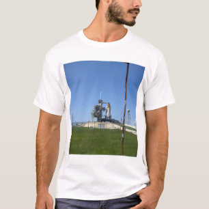 Rymdfärjasträvan inramas av en windsock t shirt