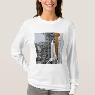 Rymdfärjasträvan på barkassen vadderar 2 t-shirt