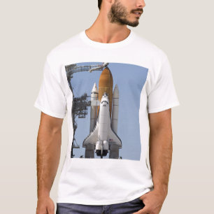 Rymdfärjasträvan sitter redo t-shirt