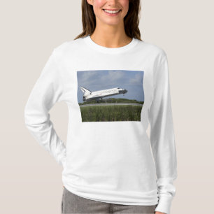 Rymdfärjaupptäcktländer på landningsbana 33 tee shirt