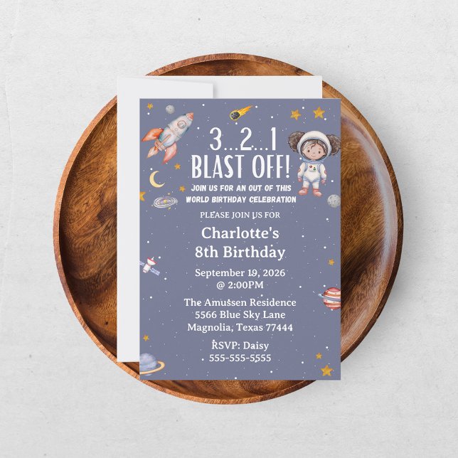Rymdflickans födelsedag astronaut yttre rymden inbjudningar (Skapare uppladdad)