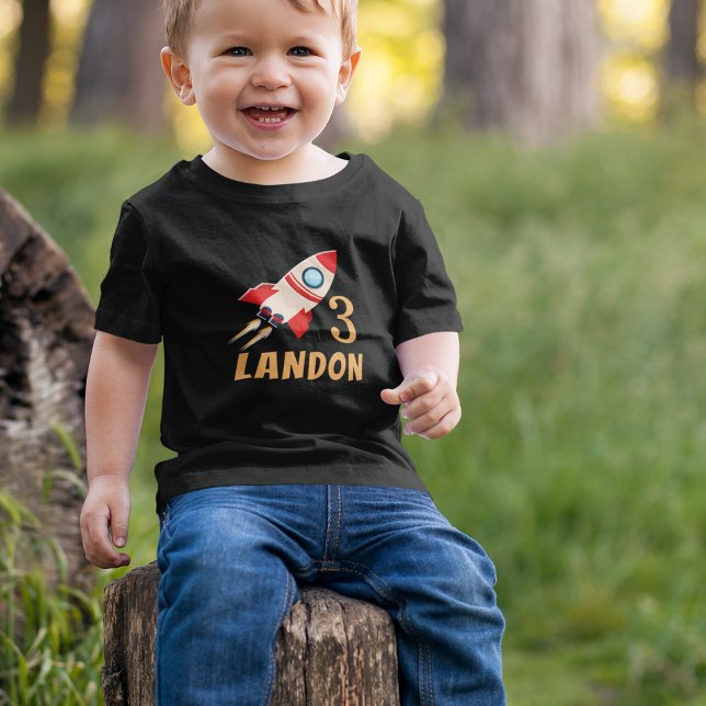 Rymdskepp Personlig Ålder Födelsedag T Shirt (Skapare uppladdad)