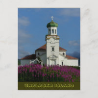 Rysk-ortodoxa kyrka i sommar med Fireweed