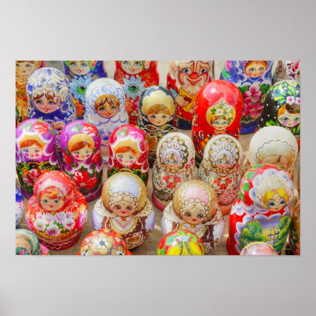 Ryska kapade dockor poster (Framsidan)