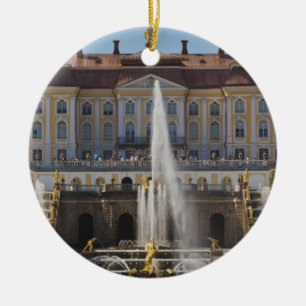 Ryssland, Sankt Petersburg, Peterhof, Grand Palace Julgransprydnad Keramik