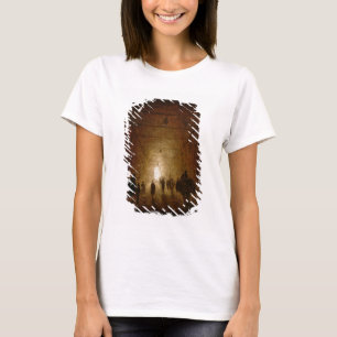 Ryttare och gångare som passerar till och med ett t shirt