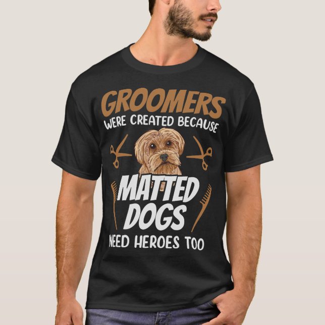 S2 Hund Grooming Hund Groomer (64) T Shirt (Framsida)