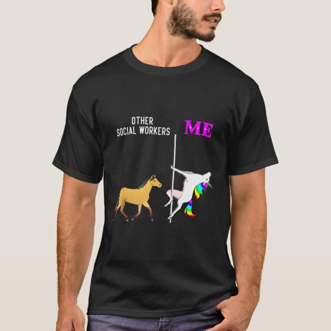 S Social-arbetare och jag Unicorn Dancing T Shirt (Framsida)