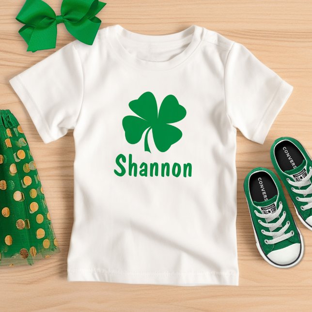 S:t Patrick Day Grönt Shamrock Personlig Namn Tröja (Skapare uppladdad)