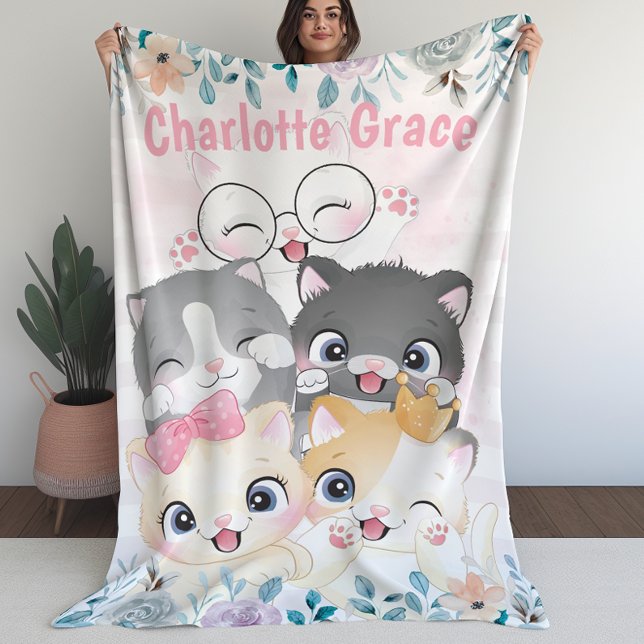 Så Girly Cute Lycklig Kitten Friends Blommigt Namn Fleecefilt (Oh So Girly Cute Happy Kitten Friends Floral Name Fleece Blanket)