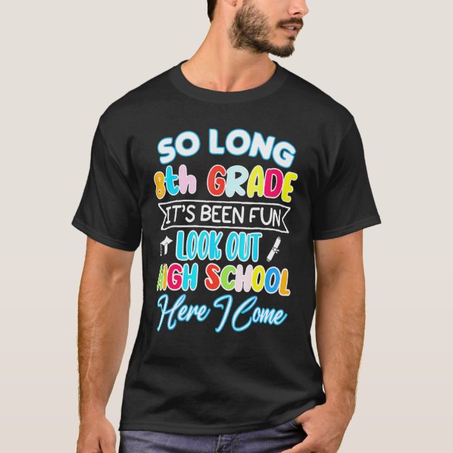 Så lång 8:e högskolan i Klass Hej Studenten Hap T Shirt (Framsida)