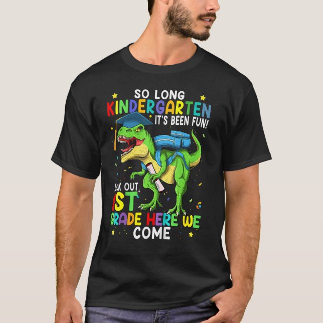 Så Long Kindergarten Studenten Boys Class 22 Dino T Shirt (Framsida)