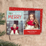 Så mycket merry 2 Photo Collage Julkort<br><div class="desc">Prisvärda helgdag för utskrift av anpassningsbar med enkla mallar för anpassning. Denna moderna design har en festlig blandning av typografi i rött och vitt på en mint blå och röd bakgrund. Ordalydelsen säger "Så mycket merry". Anpassa den med dina foton och lägg till din familj namn och året. Omvänd sida...</div>