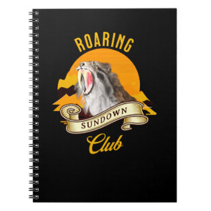 Sabeltandig Tiger Retro Solnedgång Äventyrs Klubb Anteckningsbok