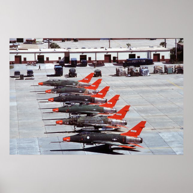 Sablar för toppen F-100 Poster (Framsidan)