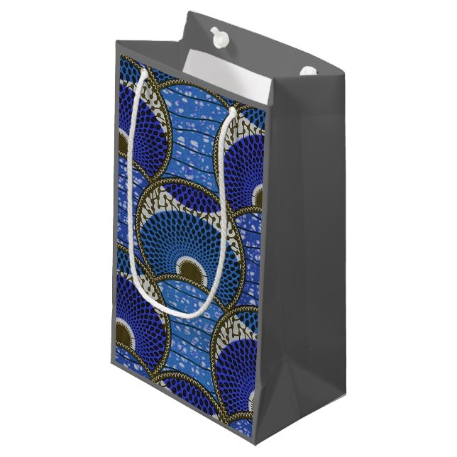 Sac cadeau, Wax Africain bleu avec fond gris. (Framsidan Vinklad)