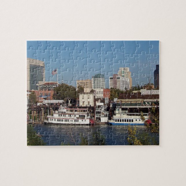Sacramento, CA Riverfront Puzzle Pussel (Horisontell)