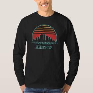 Sacramento City Skyline Retro 80s Stil Souvenir T Shirt