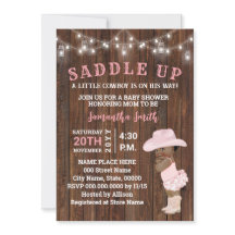Saddla upp lilla A Cowgirl på hennes lilla babysko