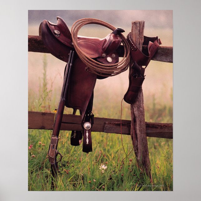 Saddle and Lasso on Fence Poster (Framsidan)
