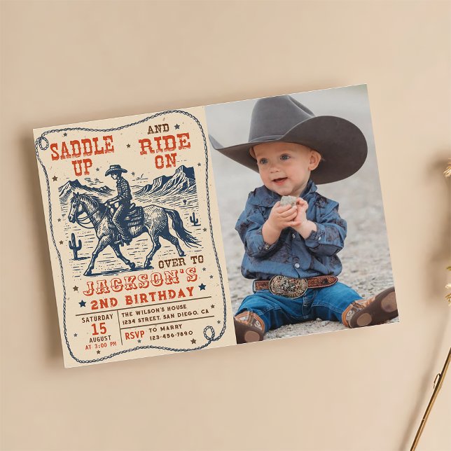 Saddle Up Rodeo Western Cowboy Birthday Photo Inbjudningar (Skapare uppladdad)