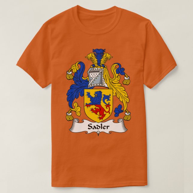Sadler Coat of Arms Family Crest  T Shirt (Design framsida)