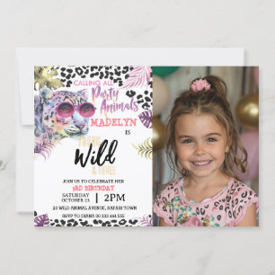 Safari 3rd Girl Young Vild Trefoto Birthday Inbjudningar