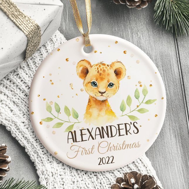 Safari Baby första julprydnad Julgransprydnad Keramik (Celebrate your little one’s very first Christmas with this adorable personalized ornament! A perfect)