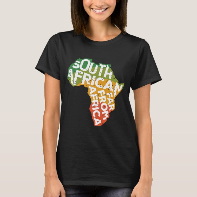 Saffa South African Far from Afrika Funny ExPat T Shirt (Framsida)