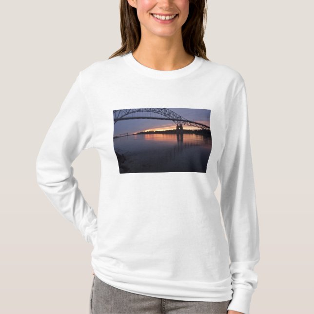 Sagamor Bridge över Cape Cod-kanalen, 2 T-shirt (Framsida)