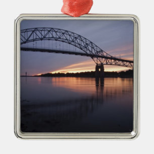 Sagamor Bridge över Cape Cod-kanalen, Julgransprydnad Metall