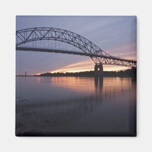 Sagamor Bridge över Cape Cod-kanalen, Magnet