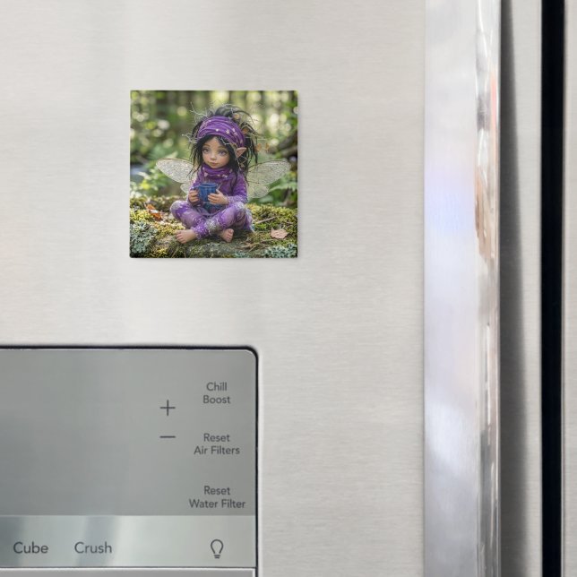 Sagan om den purpurfärgade älvan magnet (In Situ (Fridge))