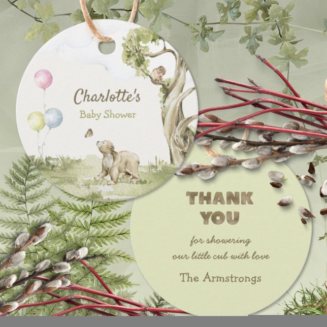 Sage Green Bearly Wait Round Baby Shower Gåvor Etiketter (Sage Green Woodland Bear Little Cub Baby Shower Favor Tags ©Susanne Sachers - Sunny Mind 🌞)