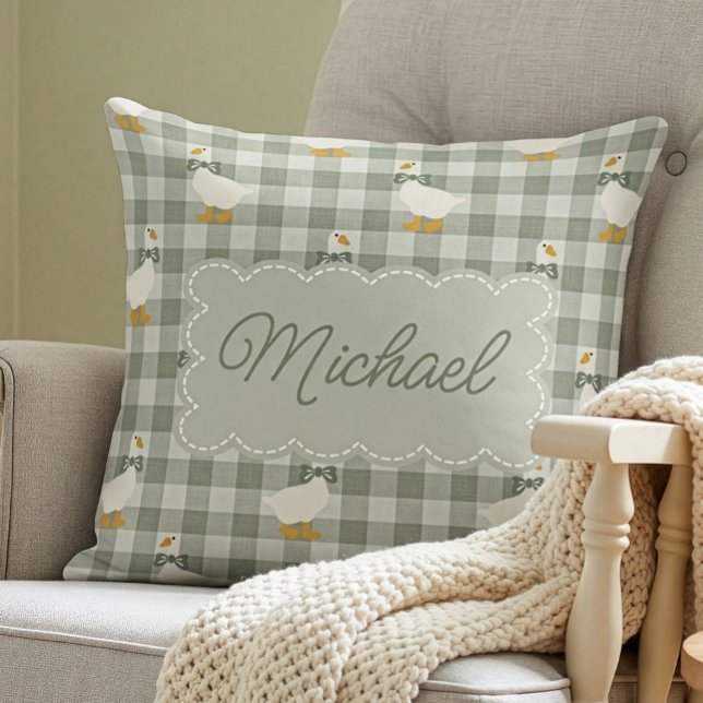 Sage Green Gingham Goose Custom Name Nursery  Kudde (Skapare uppladdad)
