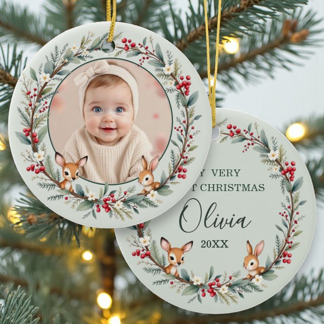Sage Green Woodland Baby First Christmas Photo Julgransprydnad Keramik (Skapare uppladdad)