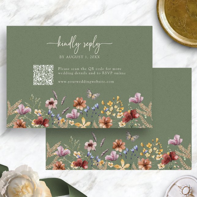 Sage Grönt Boho Wildblomme OSA kort (Sage Green Boho QR Code Wildflower RSVP Card with Butterfly by Painted Paperie
)