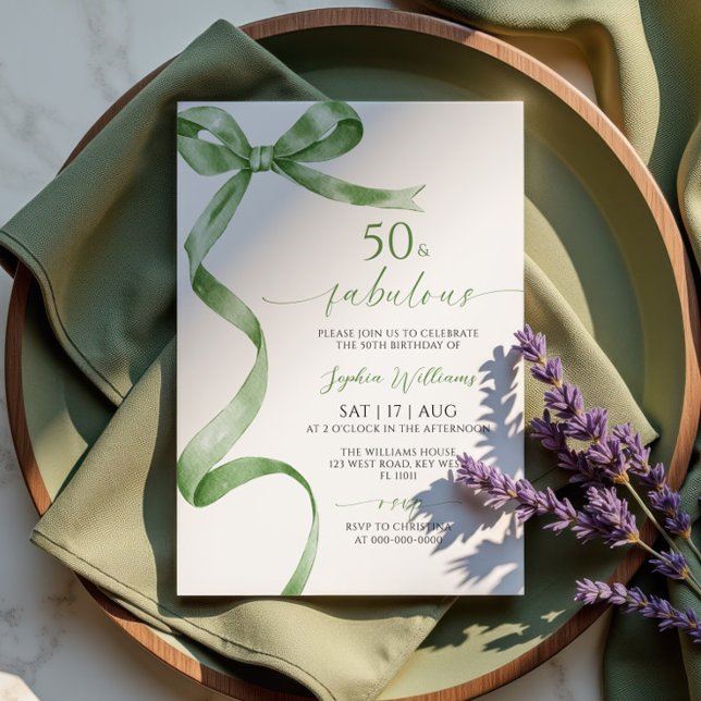 Sage Grönt Bow 50 & Fabulous Birthday-inbjudan Inbjudningar (Skapare uppladdad)