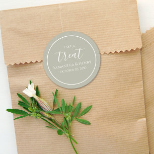 Sage Grönt Bröllop Simple Calligraphy Script Treat Runt Klistermärke