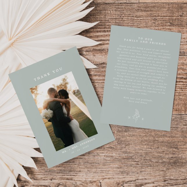 Sage Grönt Line Art Löv Monogram Bröllop Tack Kort (Skapare uppladdad)