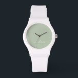 Sage Grönt Minimalist Modern Monogram-Elegant Armbandsur<br><div class="desc">Vi presenterar vår minimalistiska Modern Monogram Elegant Collection för Sage-Grönten: Öka din estetik med en sofistikerad och tidlös elegans. Vår samling visar minimalistiska mönster i en stillastående grönt, kompletterad med raffinerade monogram som är skräddarsydda efter ditt personliga stil. Från polerat kontorsmaterial till mångsidiga tillbehör är varje biet i vår samling...</div>
