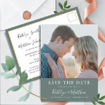 Sage Grönt Modern Typografi Enkel foto Bröllop Meddelande Vykort<br><div class="desc">Sage Grönt Modern Typography Simple Photo Bröllop spara datum Announcement Postcard. Låt er familj, vänner och kolleger veta att ni har fastställt ett datum för ert bröllop firande med detta elegant, snyggt och det moderna bröllop spara datum-inbjudan. Alla texterna är i förväg ordnade så att du enkelt och snabbt kan...</div>