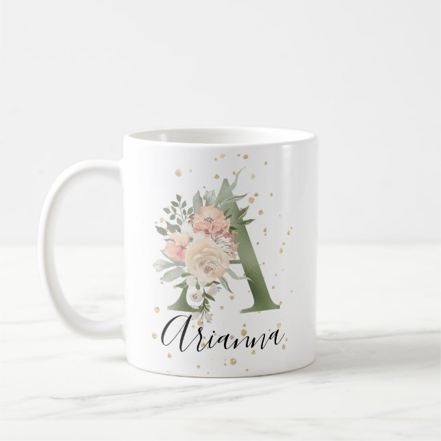 Sage Grönt Monogram Brev A Peach Beige Blommigt Kaffemugg (Vänster)