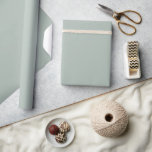 Sage Grönt Solid Färg Presentpapper<br><div class="desc">Fast färg som är papper i ett stort antal färger för alla dina bröllop och duschgåvor. Färger för 2025 är mörk och djärv,  och det är vad ni kommer att finna i mina senaste konstruktioner med färg namn från olika designföretag.</div>