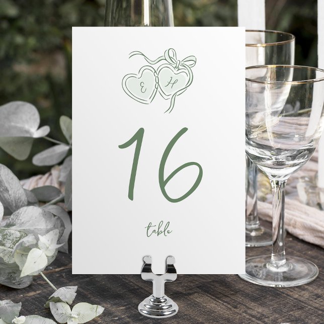 Sage Handritade Hjärtan Monogram Whimsical Bröllop Bordsnummer (Sage Hand Drawn Hearts Monogram Whimsical Wedding Table Number)