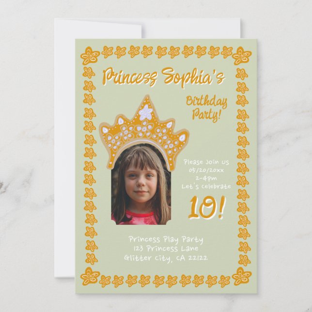 Sage Mist Princess Crown Floral Photo Birthday Inbjudningar (Framsida)