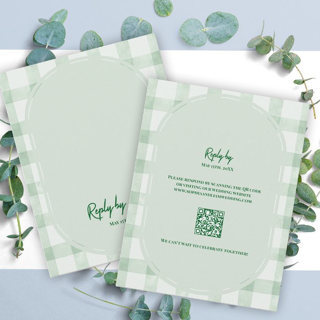 Sagegrön Gingham QR-kod Bröllop OSA Kort (Sage Green Gingham QR Code RSVP Card | Garden Party Wedding Response Card)