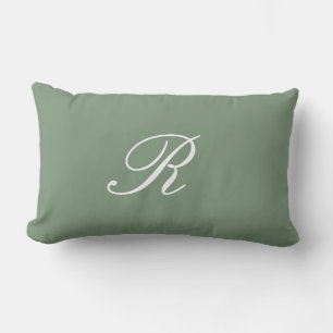 Sagegrön monograminitial vigeldbilaga lumbarkudde