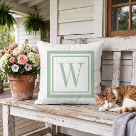 Sagegrön och vit klassisk fyrkantig monogram kudde