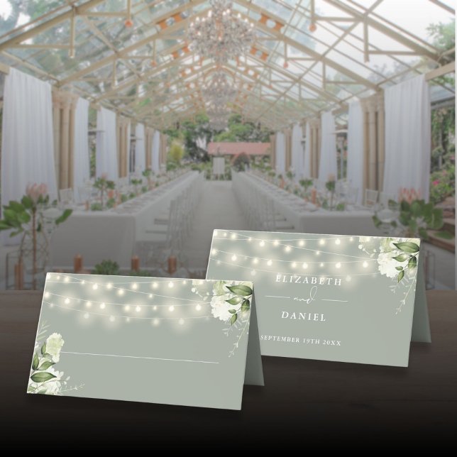 Sagegröna blomstergrönska strängljus bröllop placeringskort (Sage Green Floral Greenery String Lights Wedding Place Card)